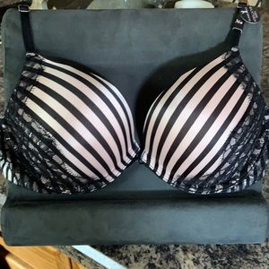 Victoria’s Secret Bombshell Bra